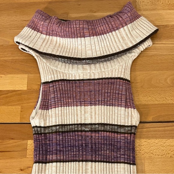 Ribbed Knit Sleeveless Top - XS - Picture 11 of 11
